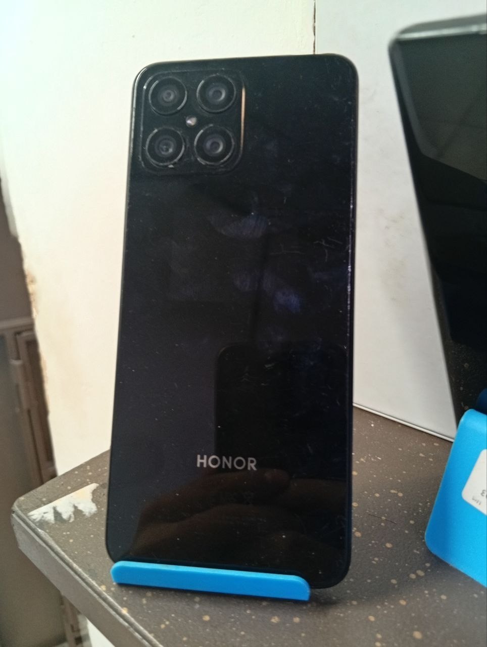 Vivo V27e 256 ГБ, Honor X8, Samsung Galaxy A14 128 ГБ (все б/у, с гарантией)