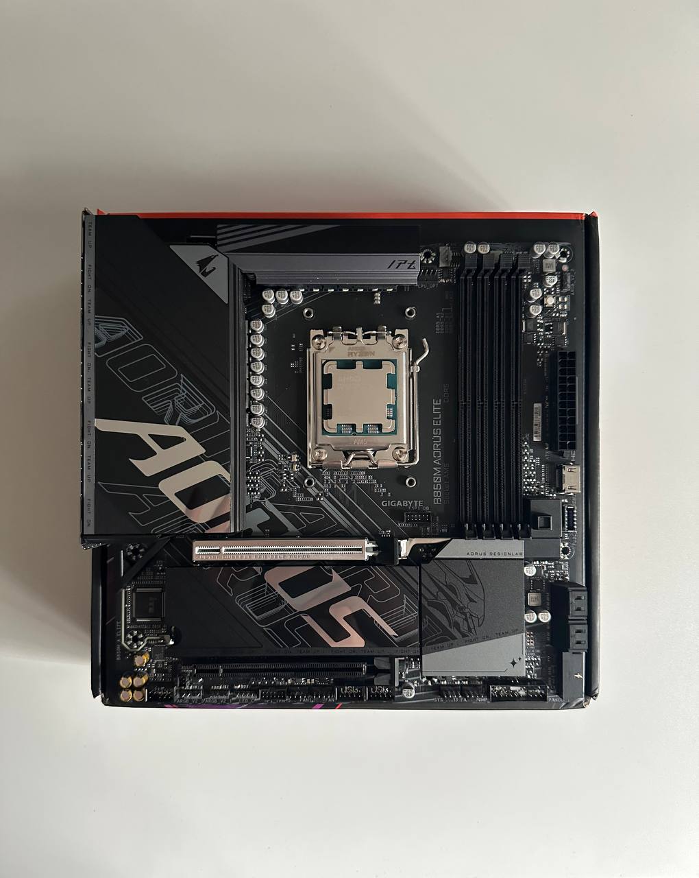 Продаю новые мышки, материнские платы и процессор
ATK Ghost Ultimate - 32000
ATK Zero - 28000 
ATK A9 Air Dragonfly - 28 — 3