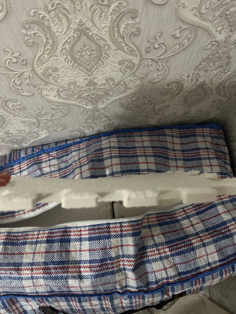 Продаются такие коврики очень много штук б/у
Теплые 
За узбекскую сумку 15к там много штук — 2