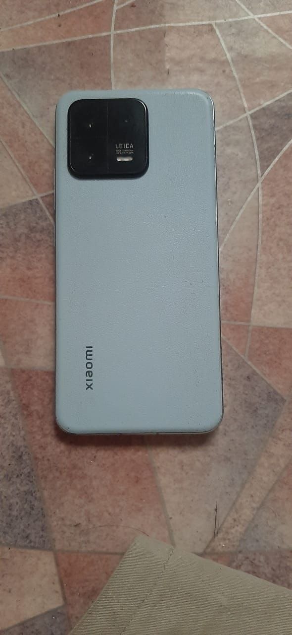 Xiaomi 13 12+256 ГБ, скол на экране, чехол и коробка, обмен желателен — 7