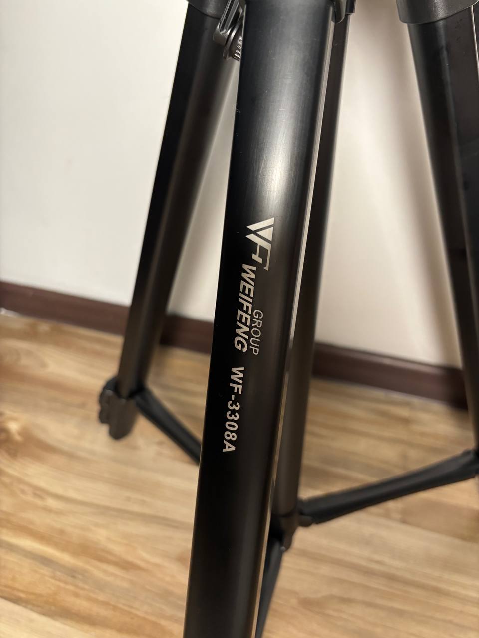 Видеоштатив Weifeng WF-3308A новый — 2