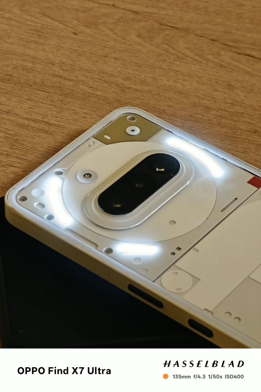 Продаю Nothing phone 3a 12/256
В хорошем состоянии есть два скола
Глифы работают все четко 
Быстрым могу сделать скидку