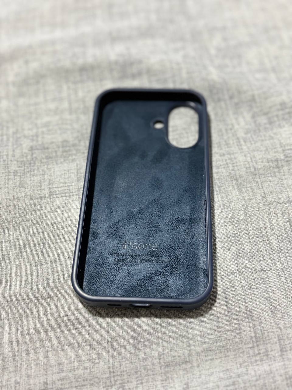 Чехол iPhone 16 синий — 3
