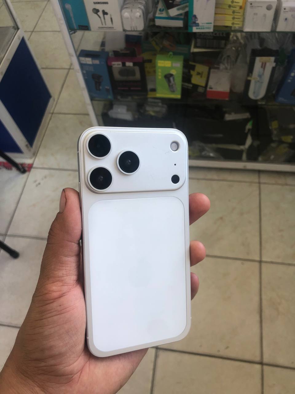 iPhone XR 128 ГБ, 73% акамулятор, все оригинальное — 2