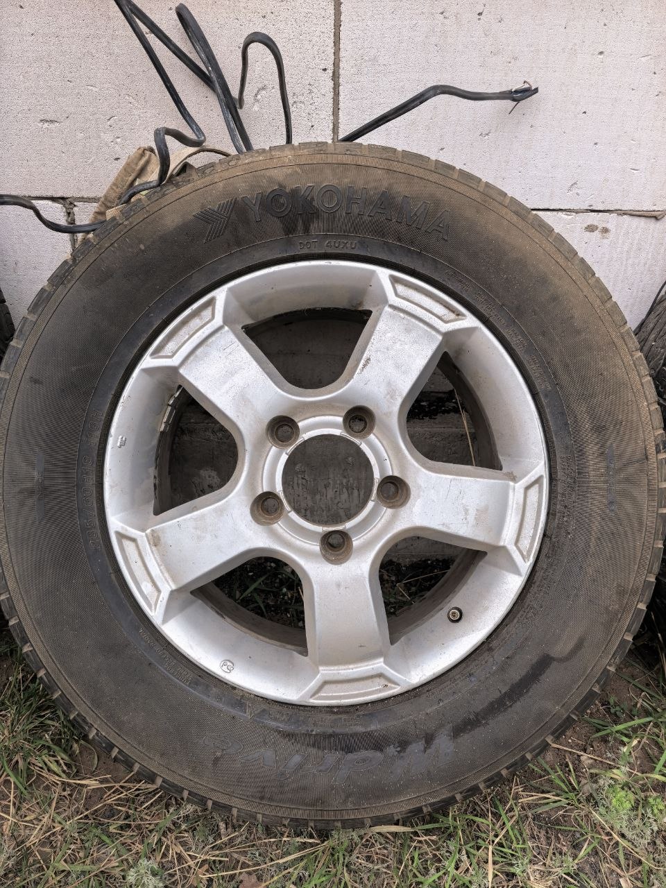 Комплект колес с шинами Yokohama, Dunlop, GrandTrek и TALON GLS — 2