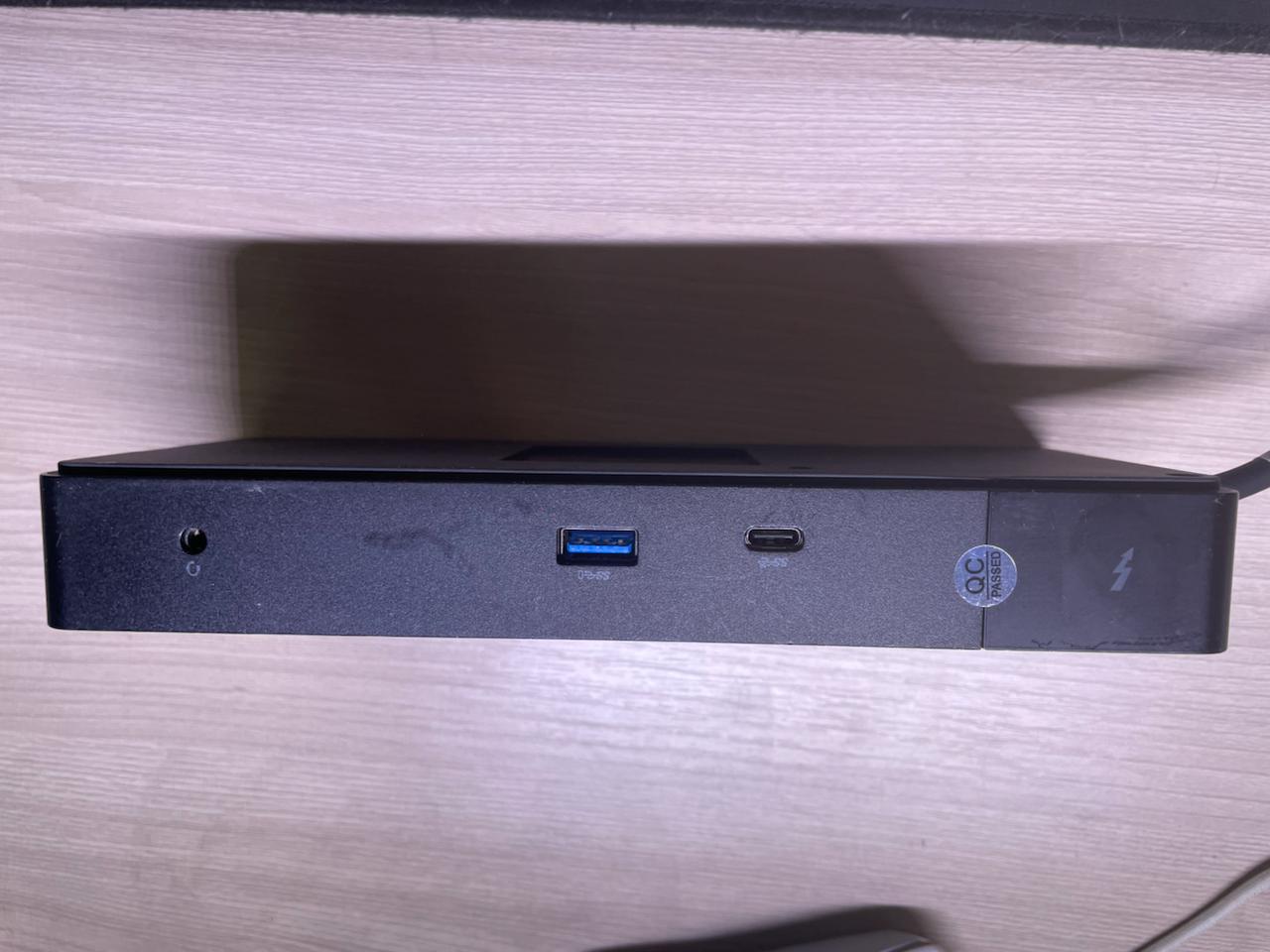 #продам #алматы
Профессиональная док-станция Dell WD19TB Thunderbolt

Питается от оригинального адаптера на 180W. Подклю — 3