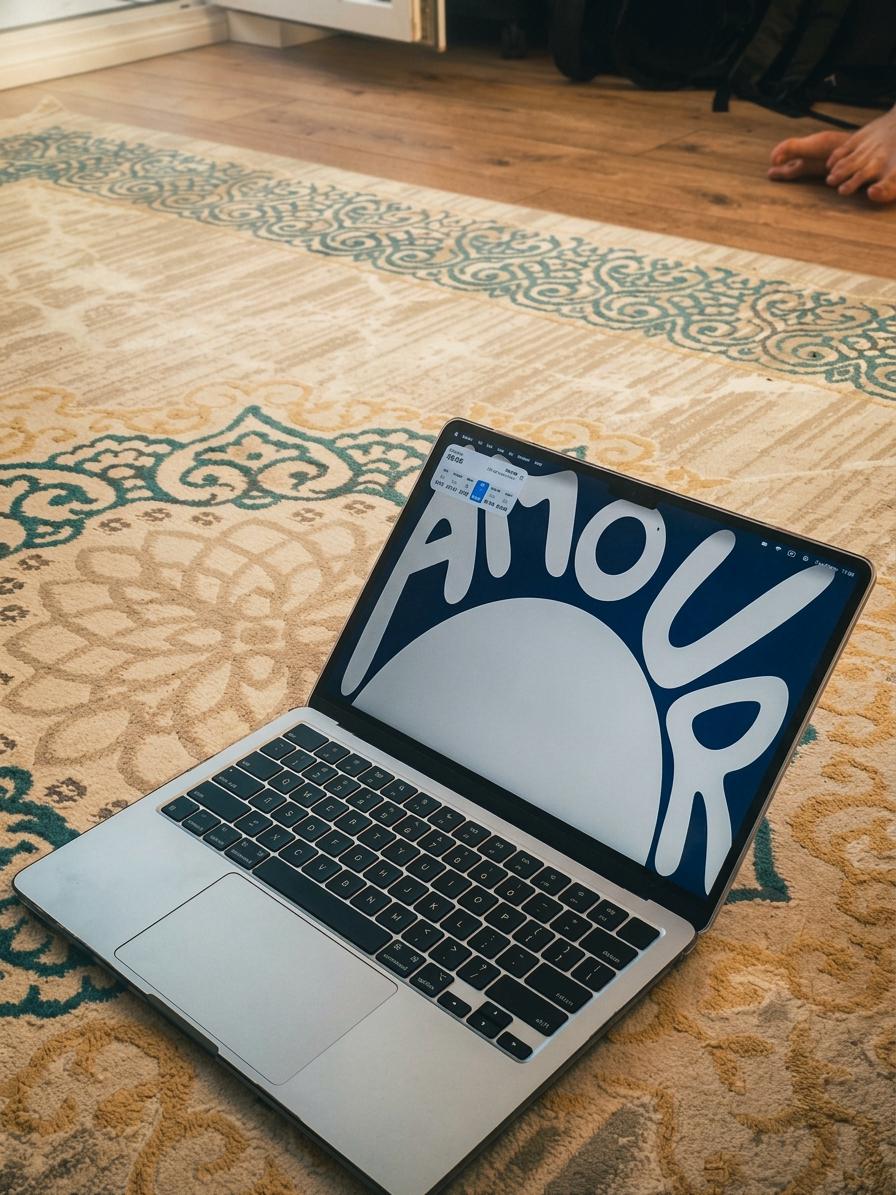 MacBook Air M4 16GB 512GB Sky Blue — 2