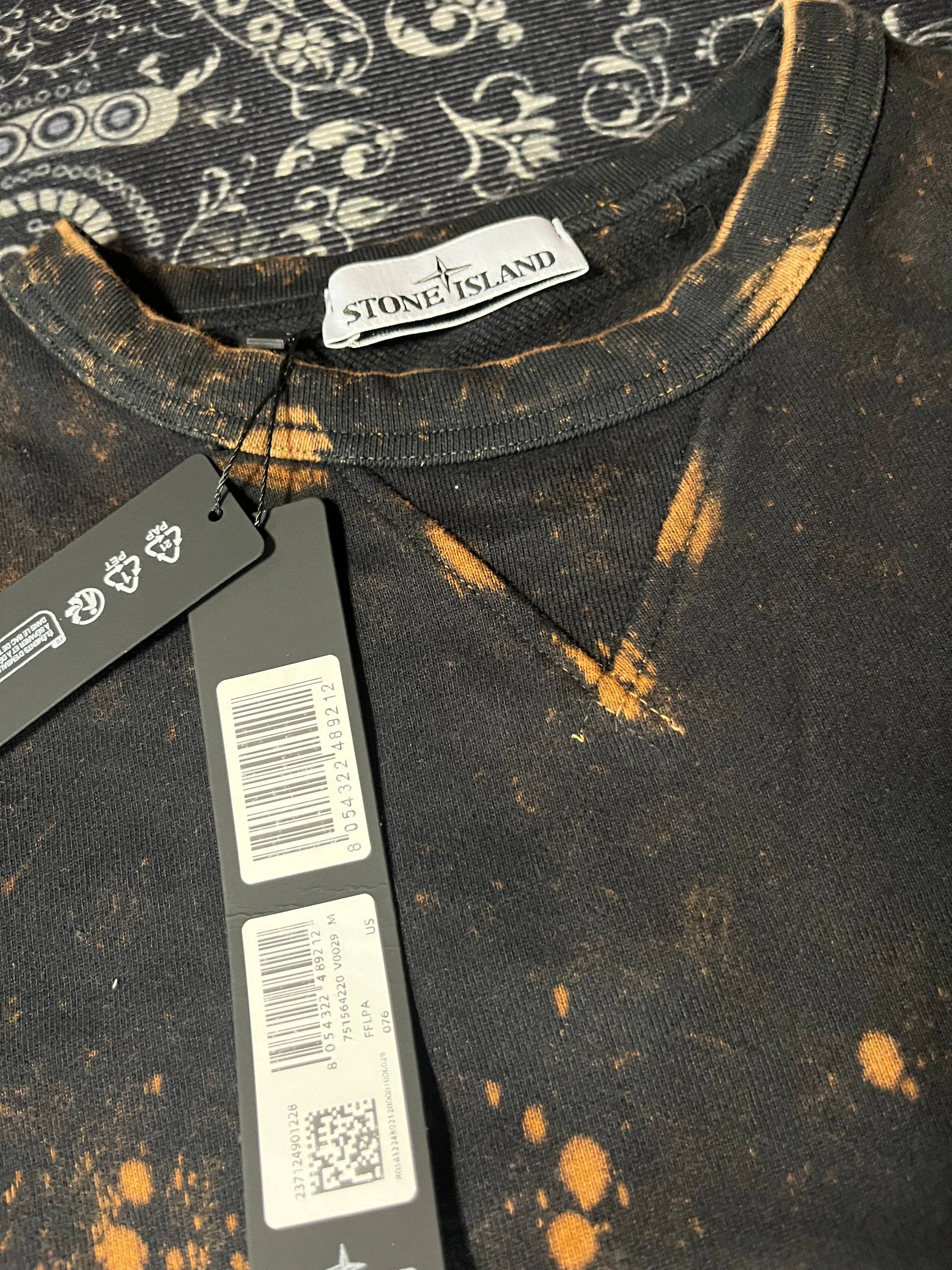 Свитшот Stone Island FFLPA черный с оранжевыми пятнами — 3
