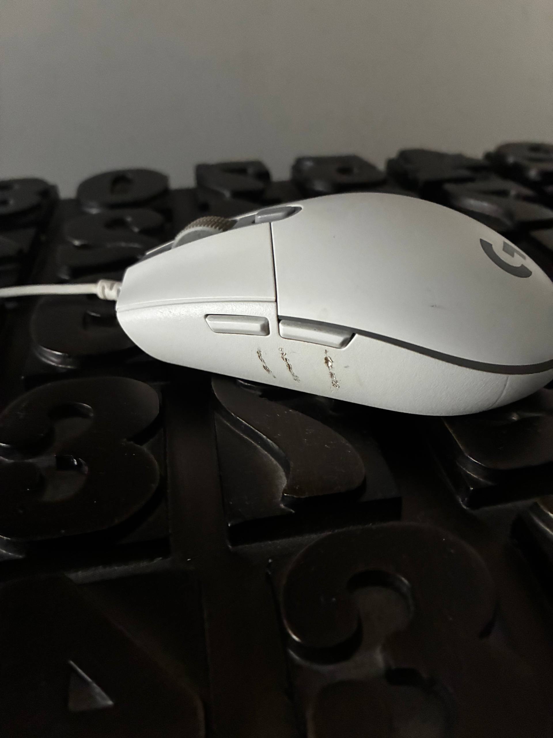 Мышь Logitech G Pro белая