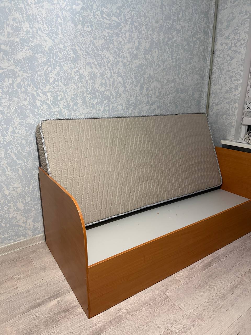 Матрасы ортопедические без пружин 900*2000, почти новые — 2