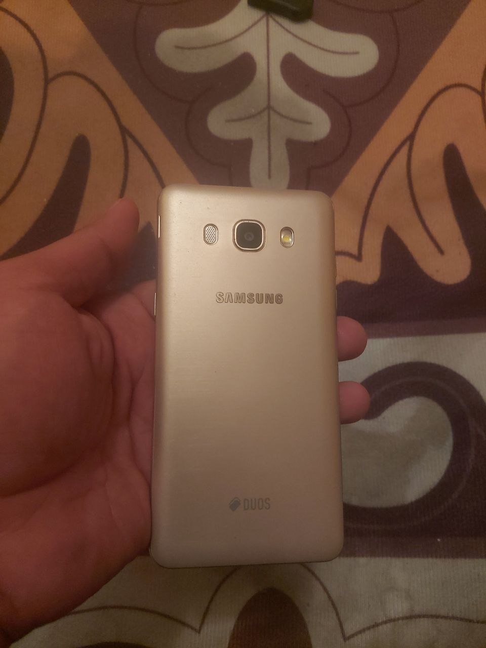 Samsung Galaxy J5 10k — 3