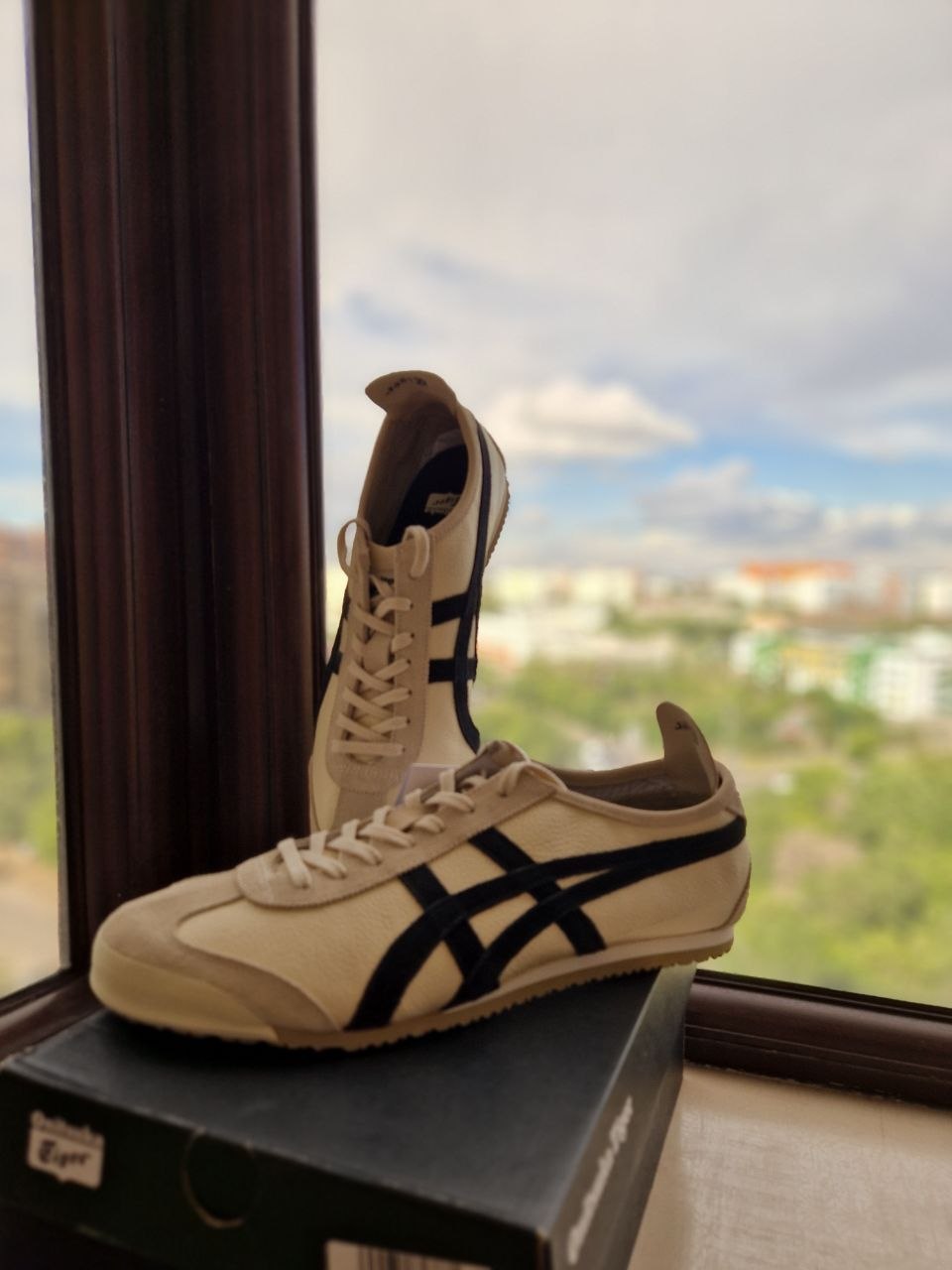 1)Onitsuka Tiger Mexico 66
Cond: 🆕
Size:44 EU/28cm
Price:47K
Astanа
2)Аниме вещи 8к
3)набор для игр 3к