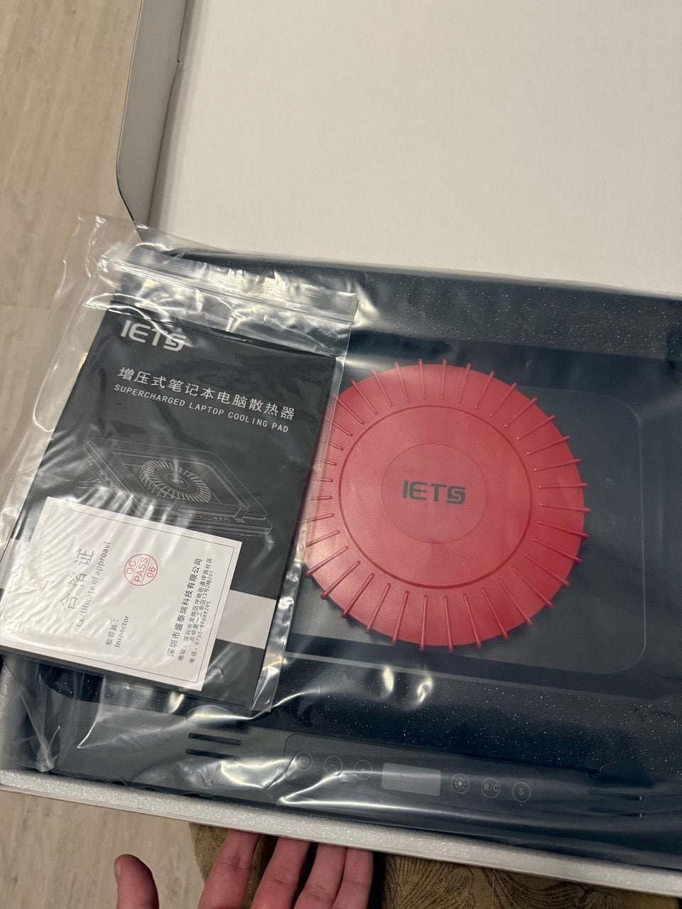 Охлаждающая подставка IETS GT600 — 2