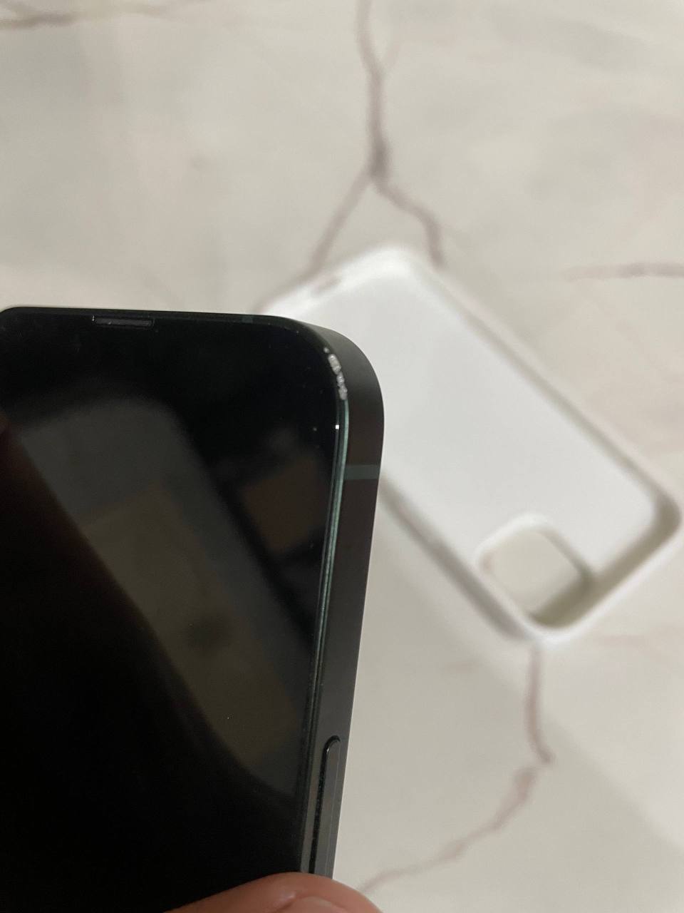 Обменяю iPhone 13, состояние на фото, в кп коробка и чехол — 3