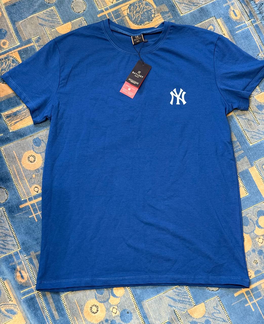 Футболки с логотипом NY: синяя XXL, белая L — 2