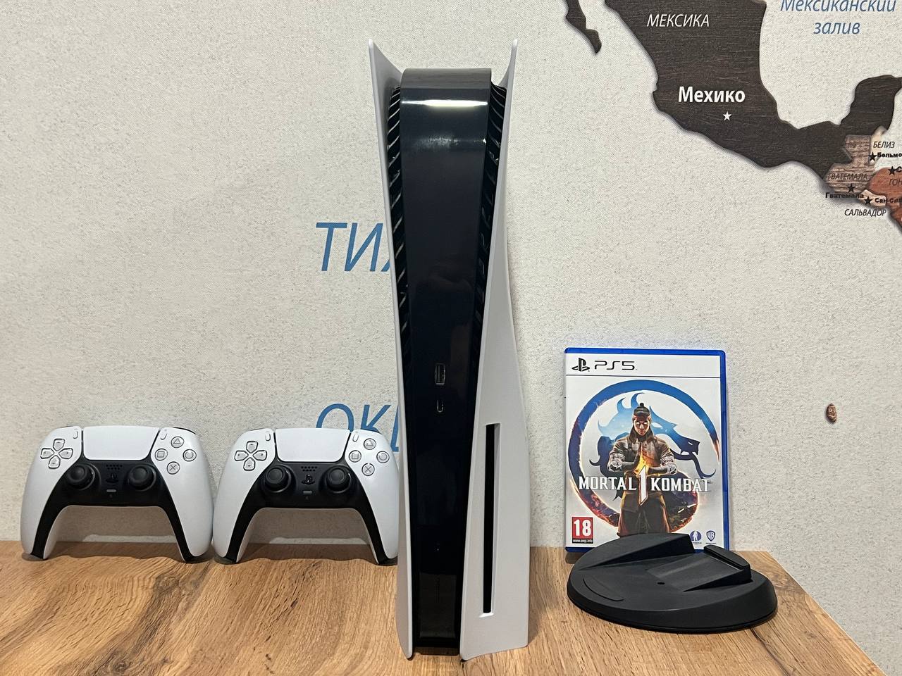 PS5 с дисководом, 2 геймпада, игры