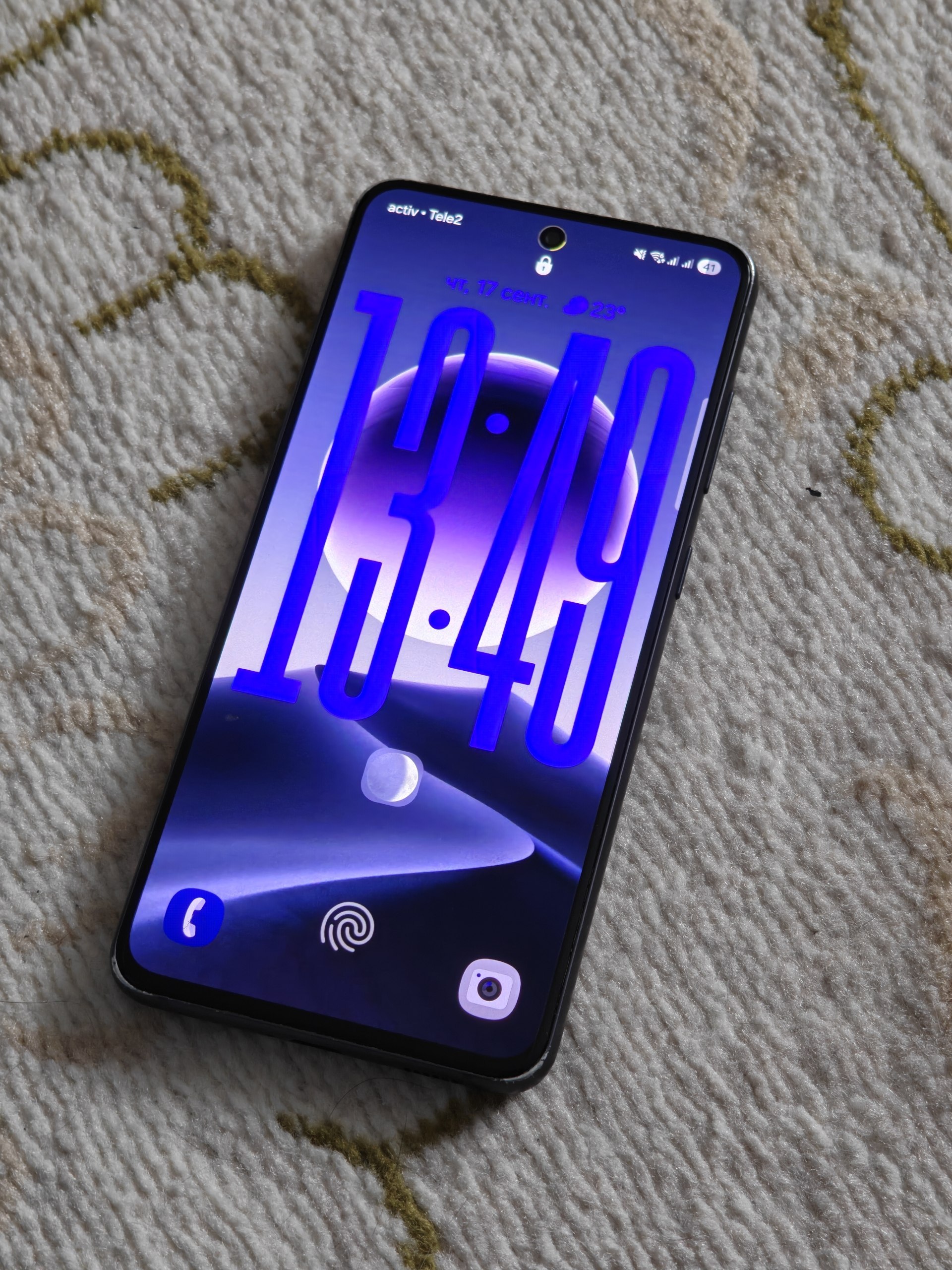 Samsung s21fe 256gb в хорошем состоянии, выгораний нет, в комплекте зарядка и чехол, цена 65к — 4