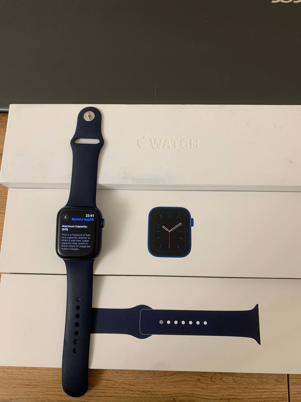 Apple Watch Series 6 — 44 мм, тёмно-синий, 84% аккумулятор, полный комплект — 2