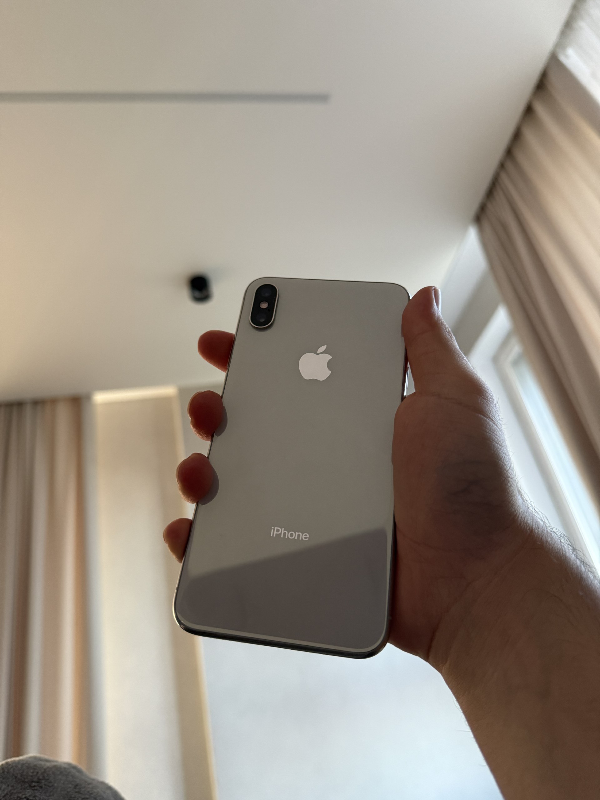 iPhone XS Max 512GB — 2