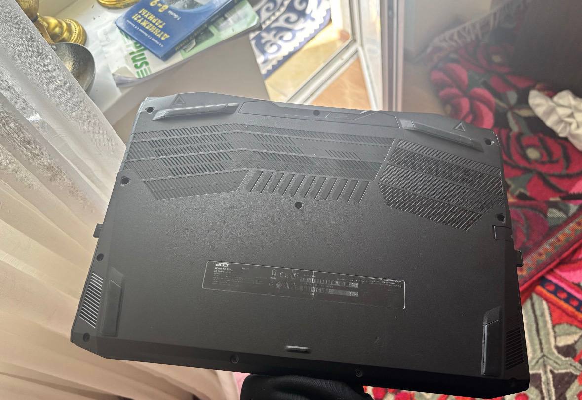 Игровой Acer Nitro 5 (RTX 3050 / i5-11400H)
Мощный ноут в отличном состоянии. Тянет любые игры и тяжелые программы.
• Пр — 3