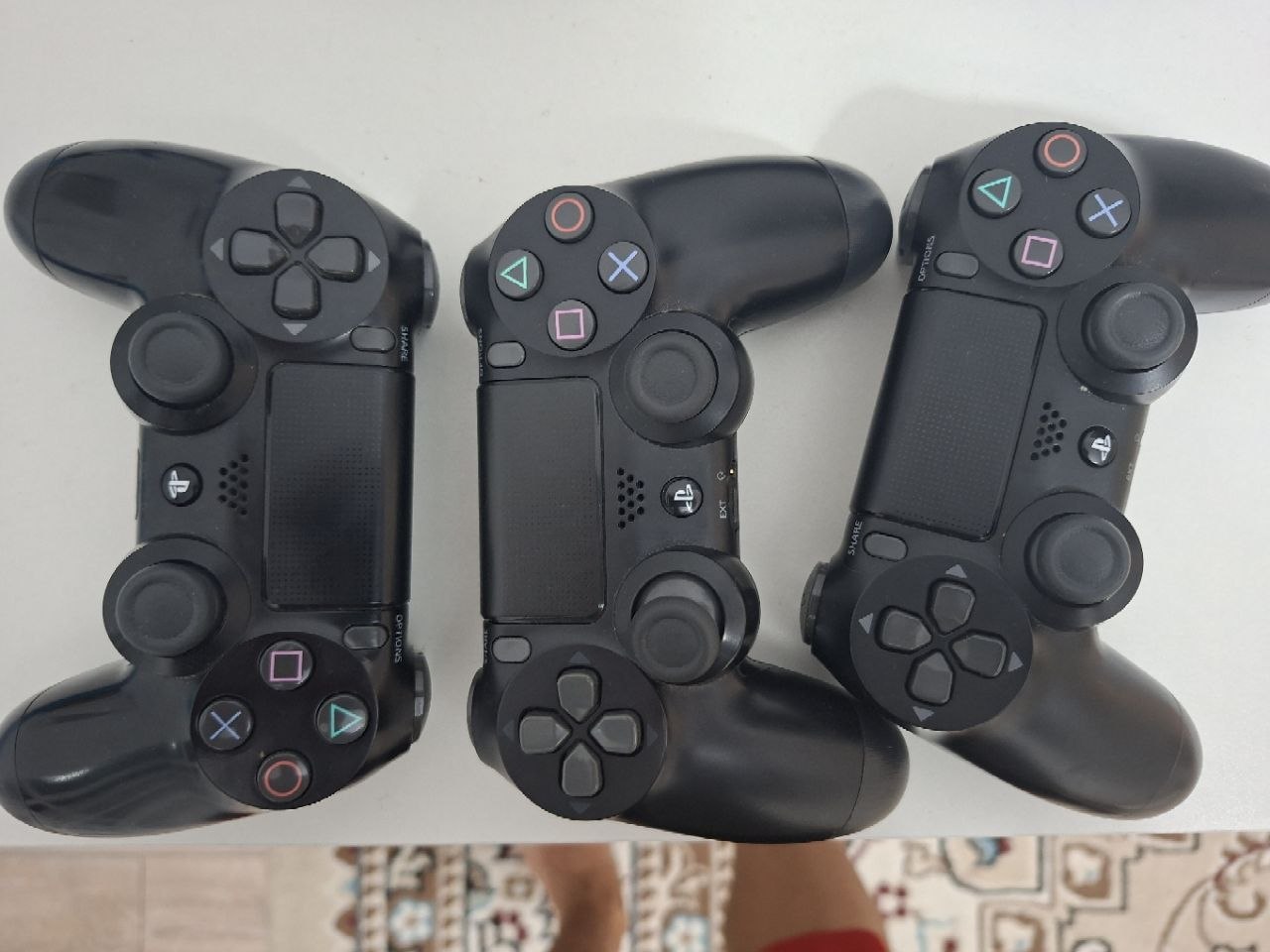Джойстики DualShock 4 (5 шт.) + зарядная станция