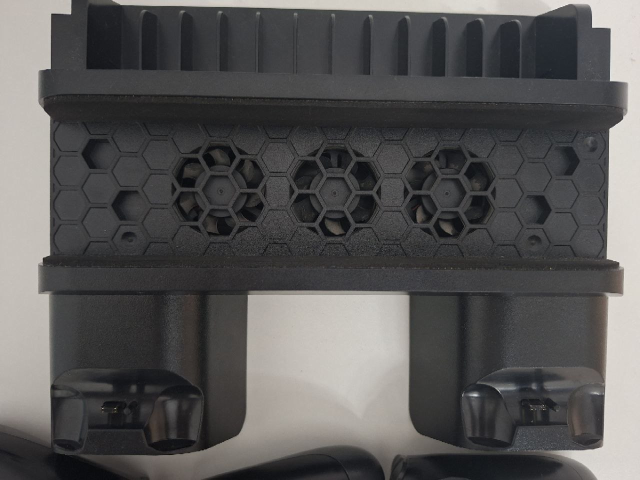 Джойстики DualShock 4 (5 шт.) + зарядная станция — 3