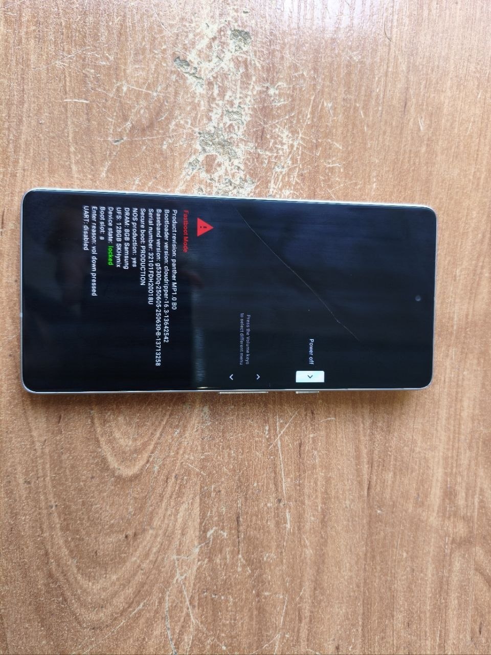 Продам pixel 7 8/128 а хорошем состоянии, из минусов только замененый дисплей OLED ниже среднего качества, трещина на ди — 5
