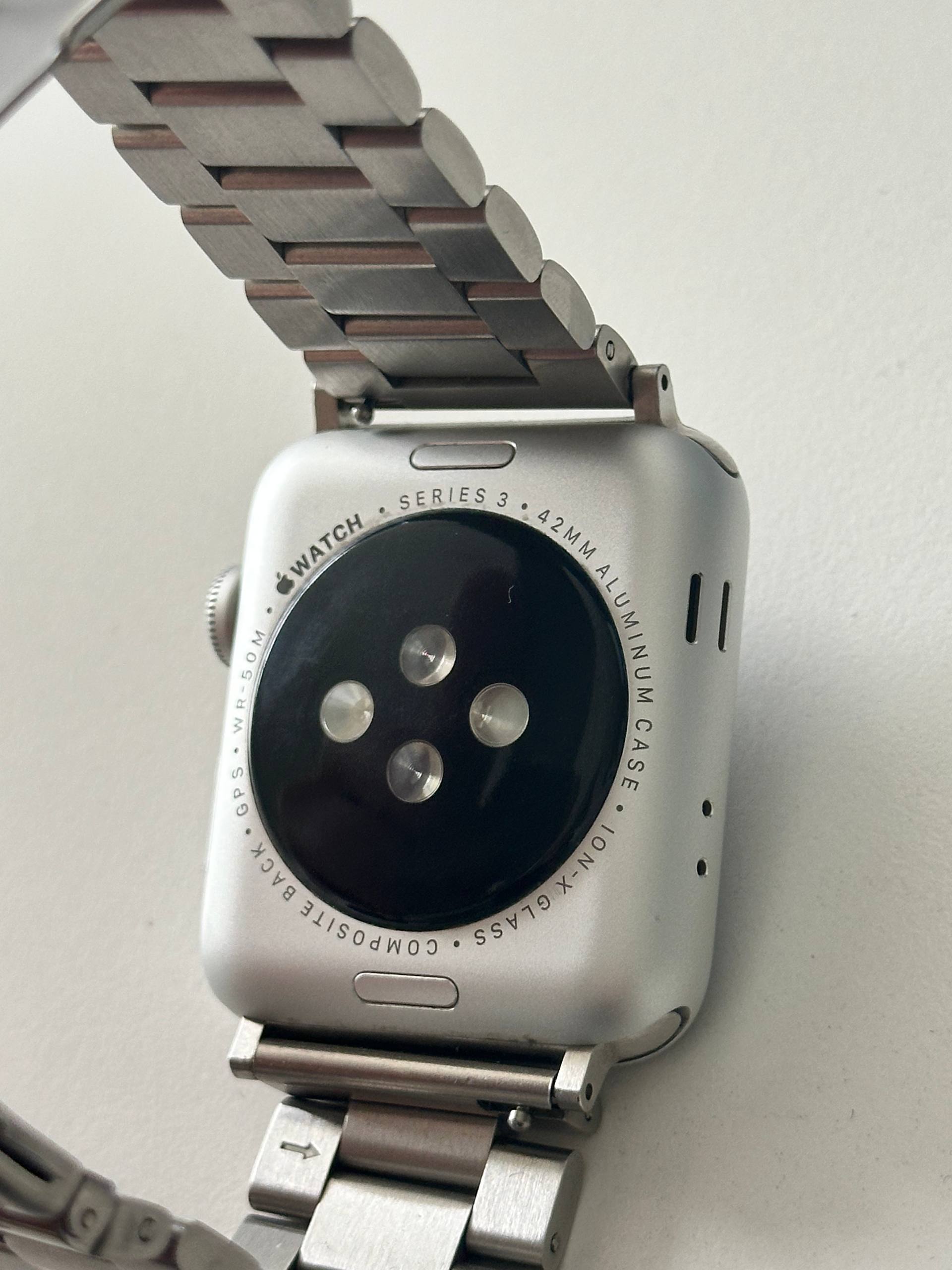 Apple Watch Series 3 42mm — 2