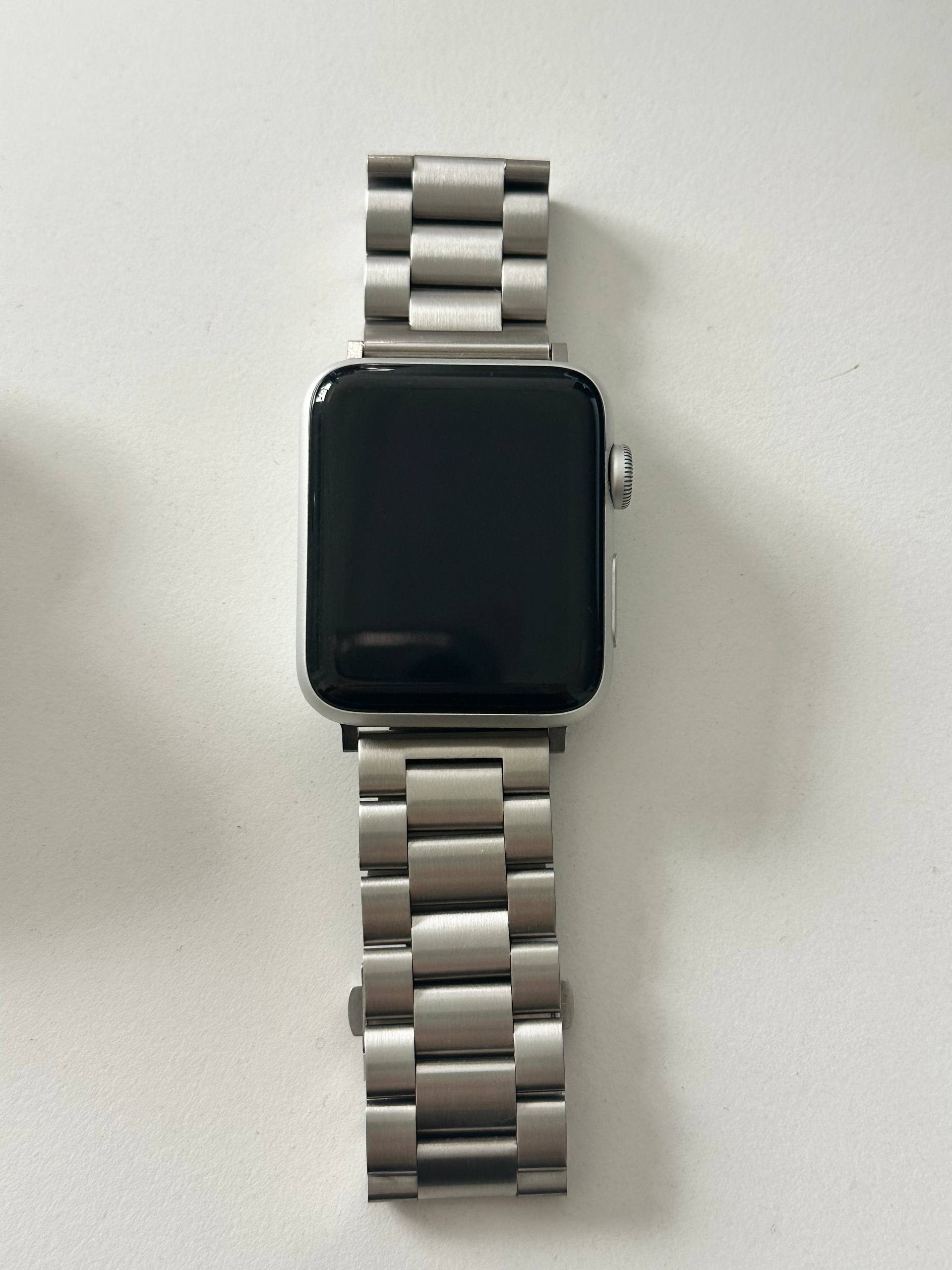 Apple Watch Series 3 42mm — 3