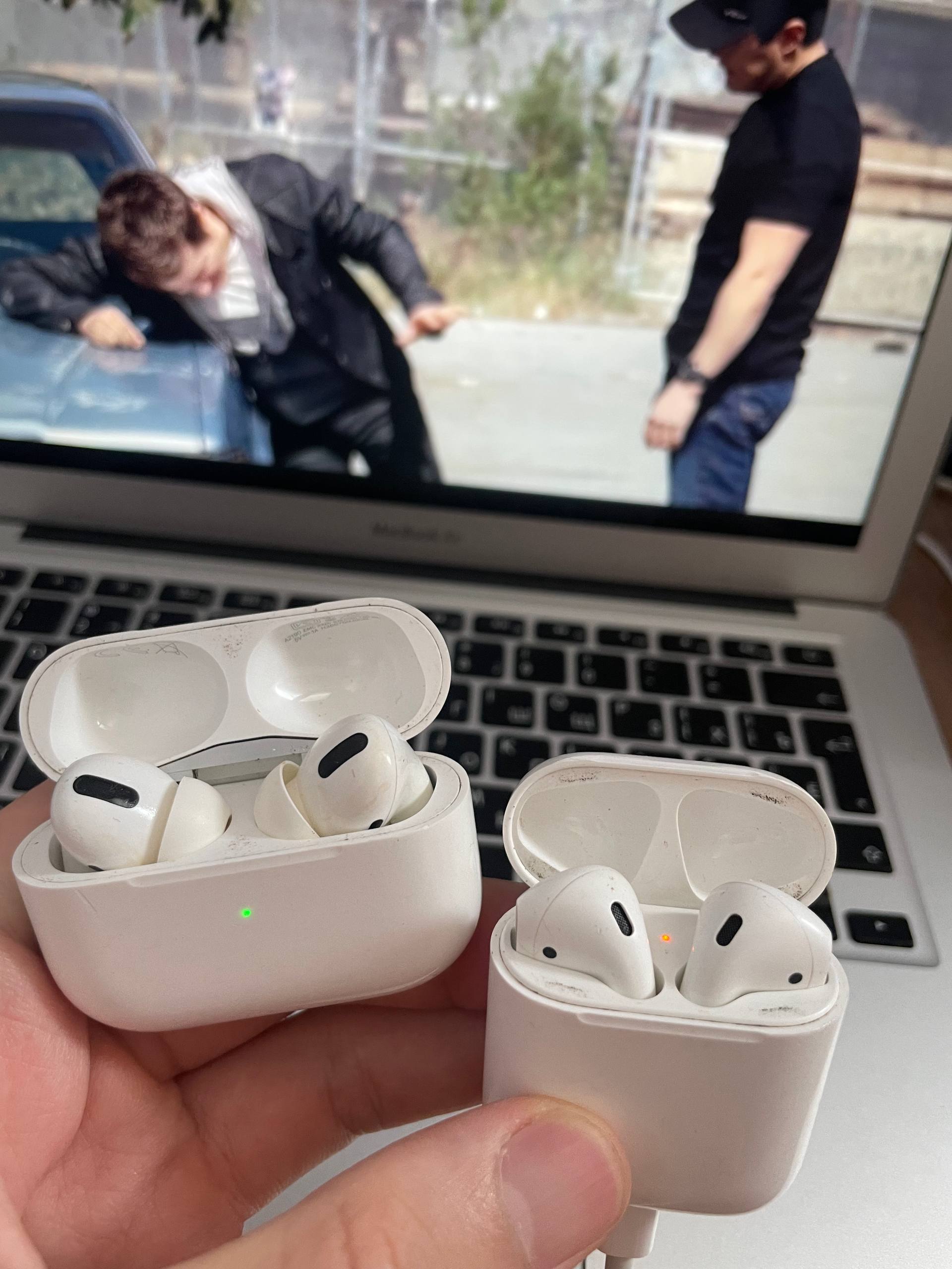 iPhone 12 Pro 128 ГБ + Power Bank MagSafe + AirPods 1 и Pro + клавиатура + Ninebot Segway — 7