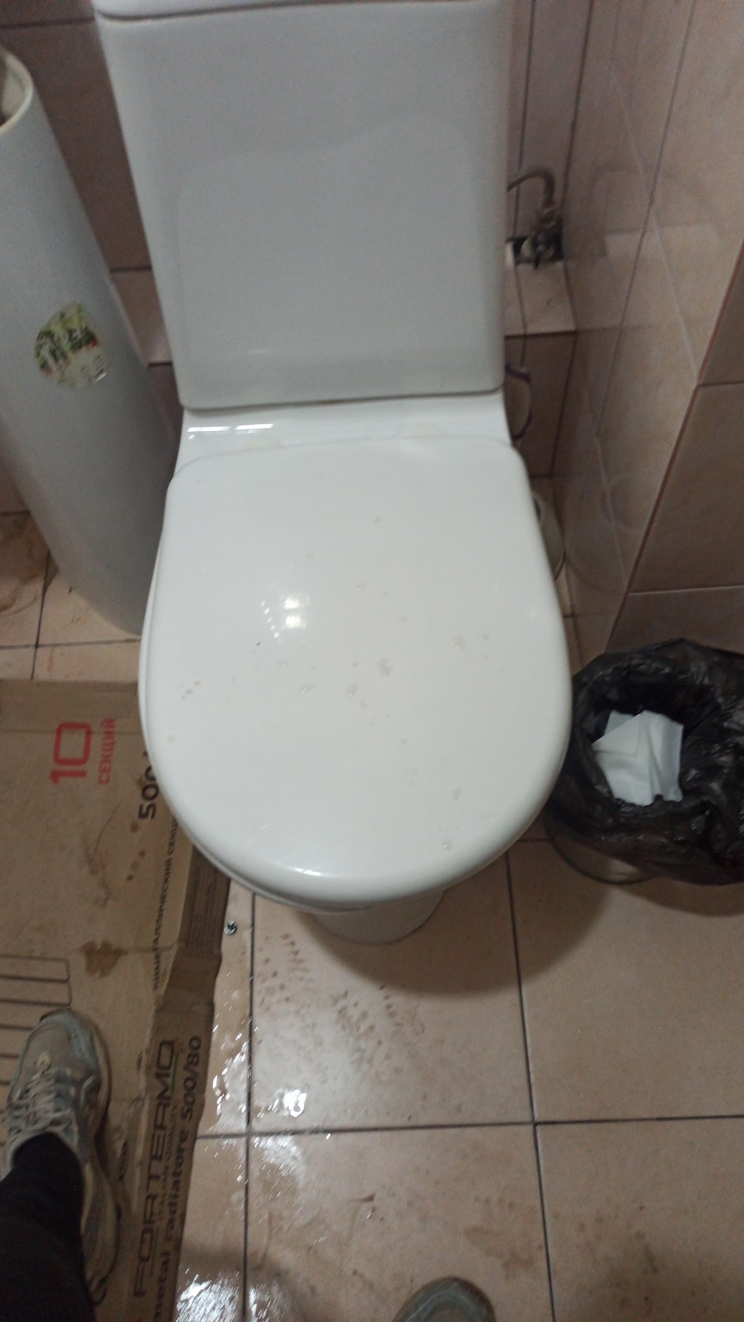 Кровати с матрасами, ванны, раковины — 5