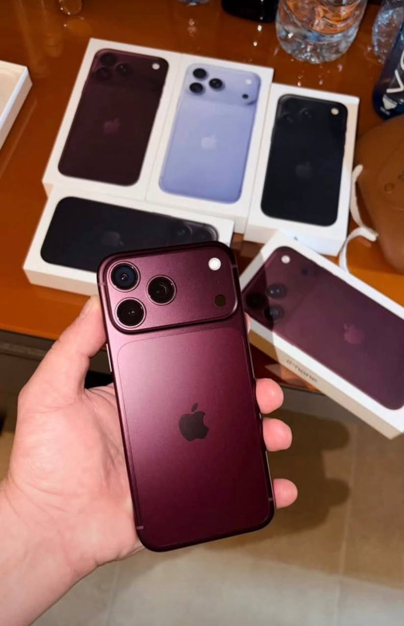 iPhone 15 Pro 1 ТБ бордовый
