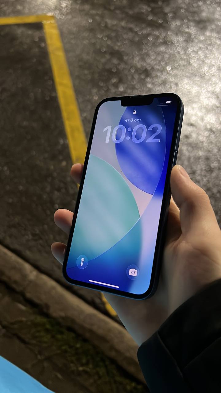 iPhone 13 с коробкой, не вскрывался — 2