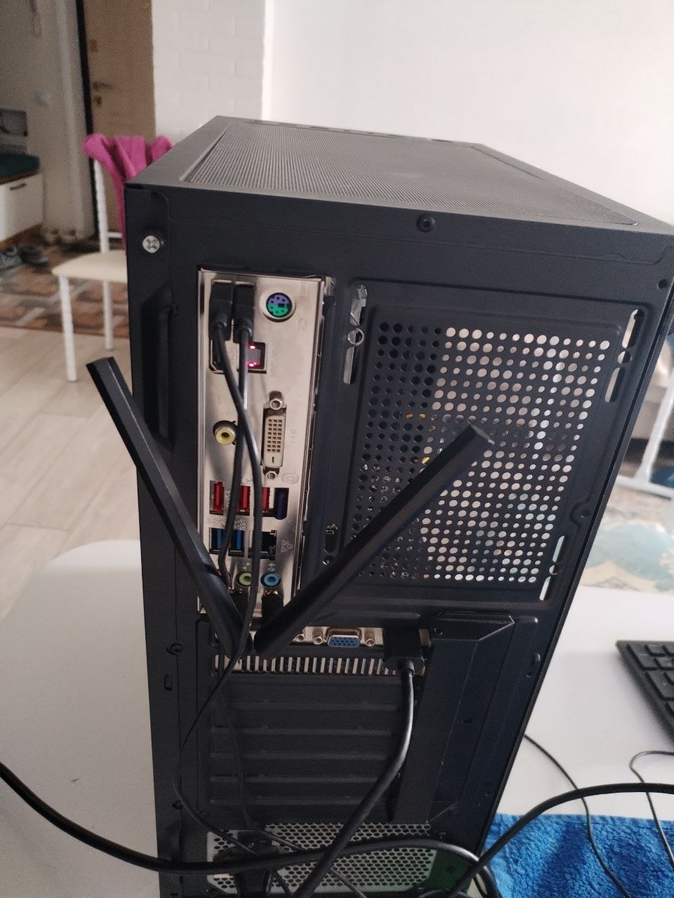 Компьютер с GTX 550 Ti и AMD Phenom II X6 1035T — 4