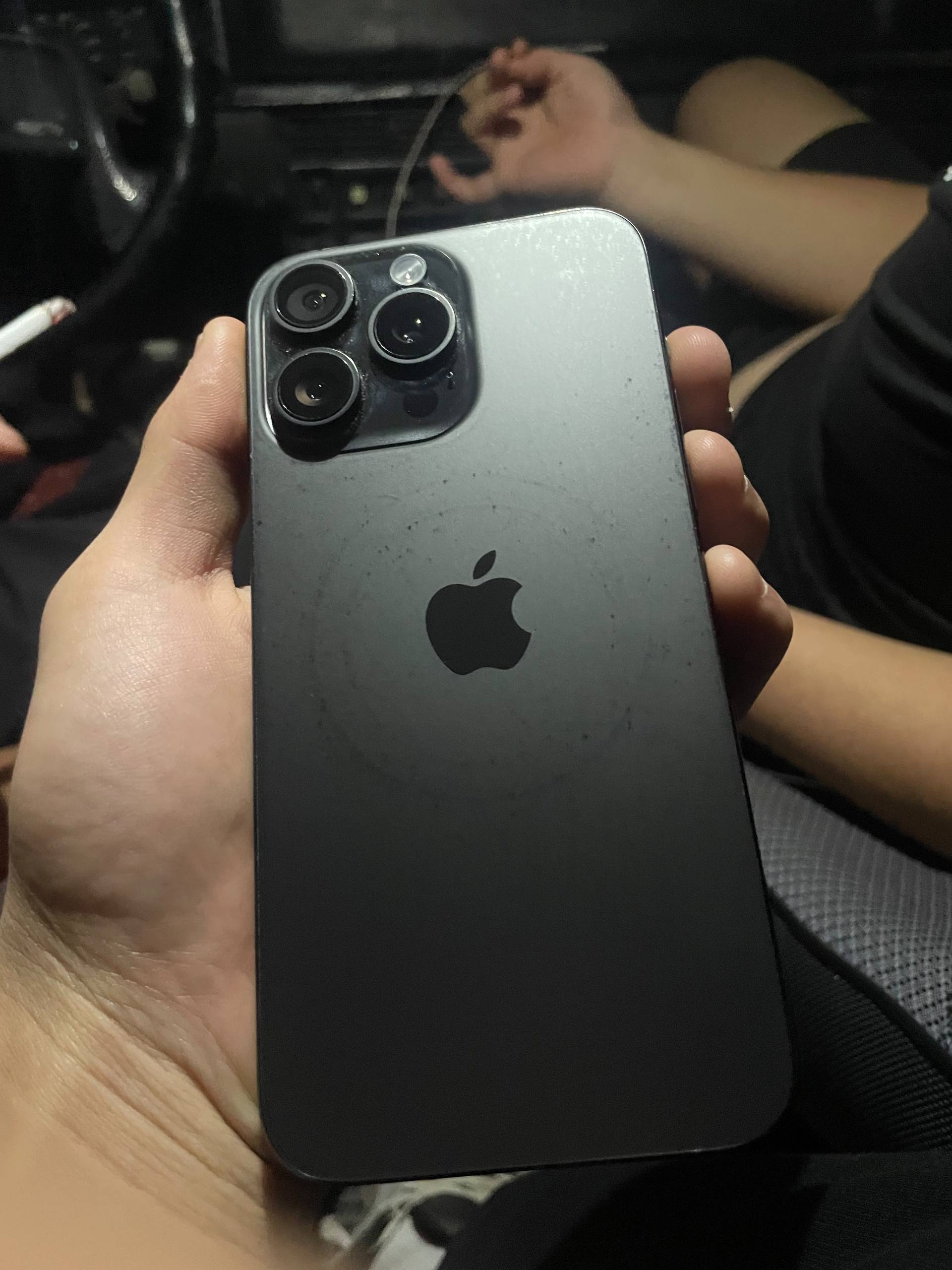 iPhone 15 Pro Max 256GB — 2