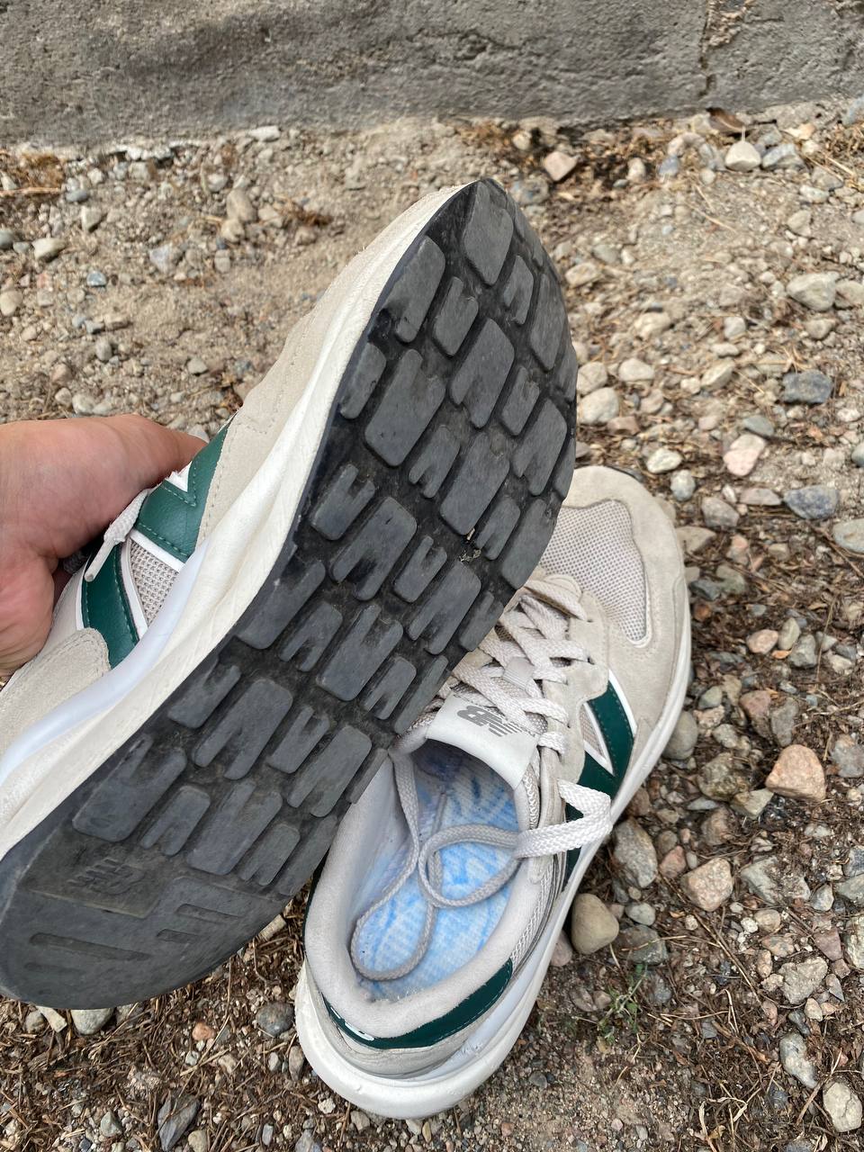 New Balance M5740ESA и пуховик Zara черный — 3