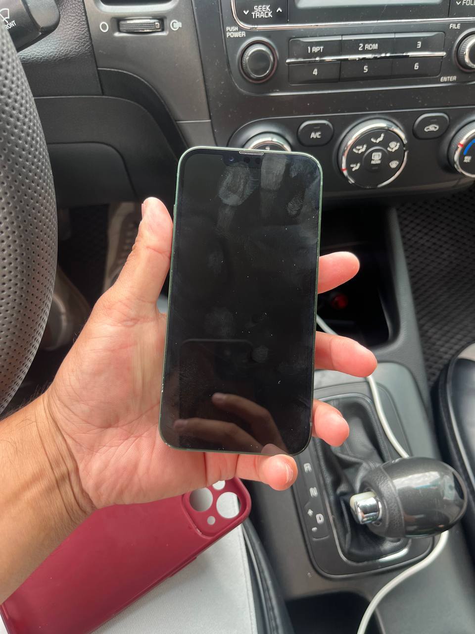 iPhone 13