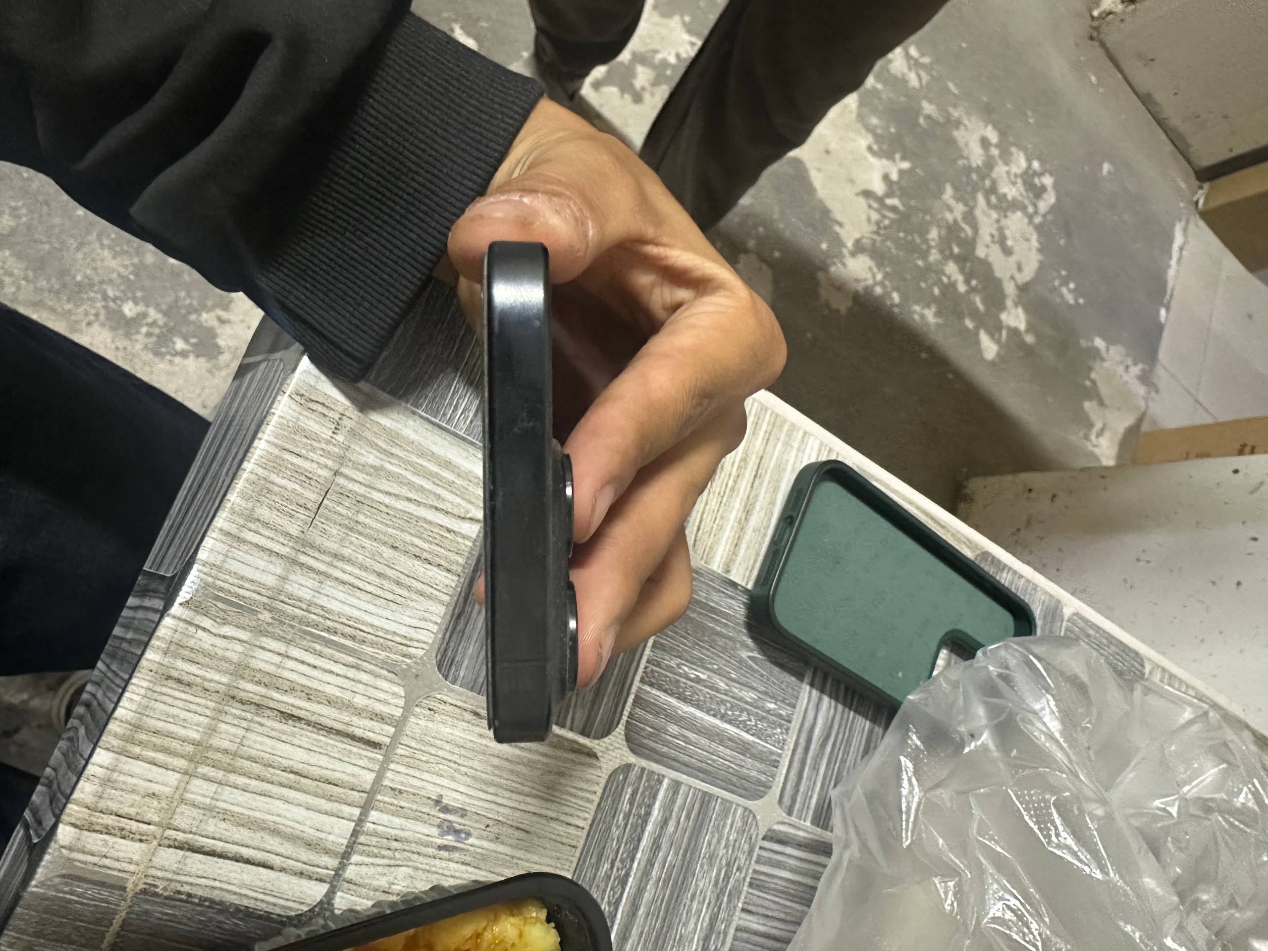 IPhone 15 PRO, все оригинал, емкость 256 ГБ — 4